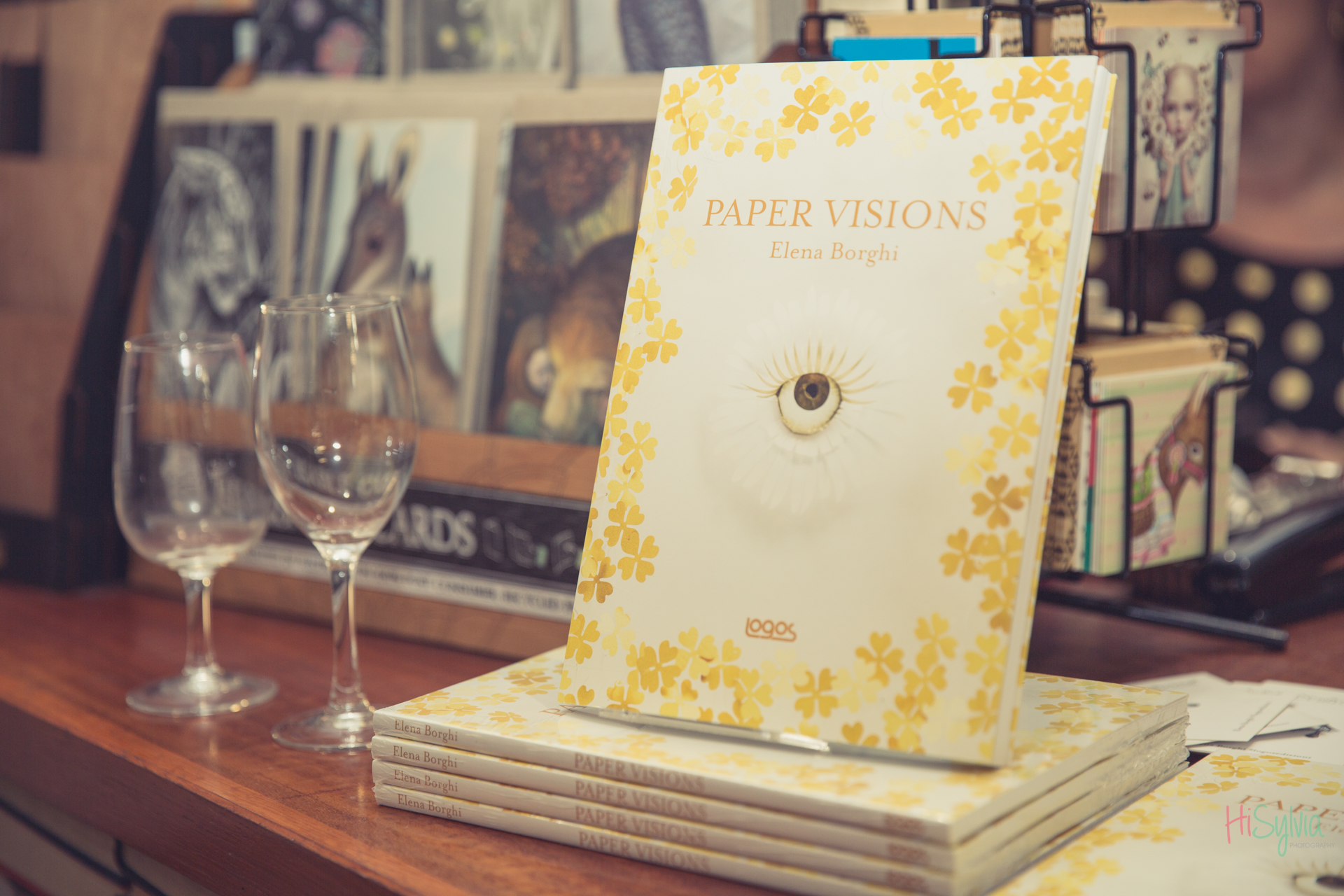 PAPER VISIONS in tour a Melbourne! Elena Borghi, Logos Edizioni. Book signing at Brunswick Bound library